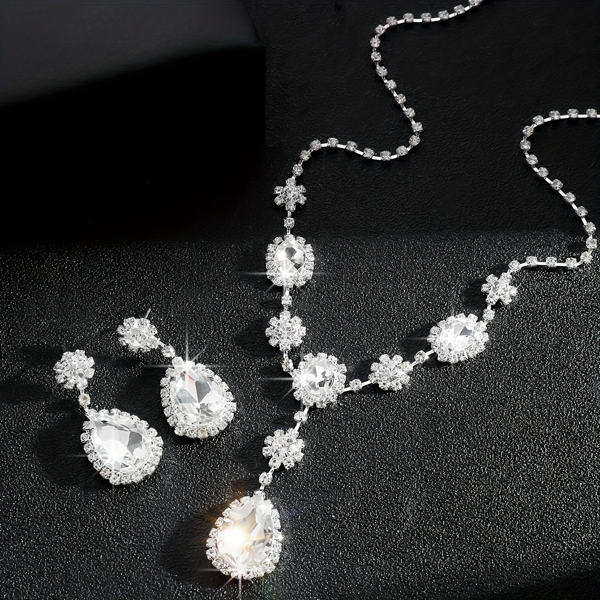 Elegant Zirconia Teardrop Necklace & Earrings Set